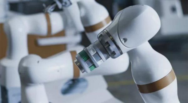 Spineart and eCential Robotics announce FDA clearance of PERLA App